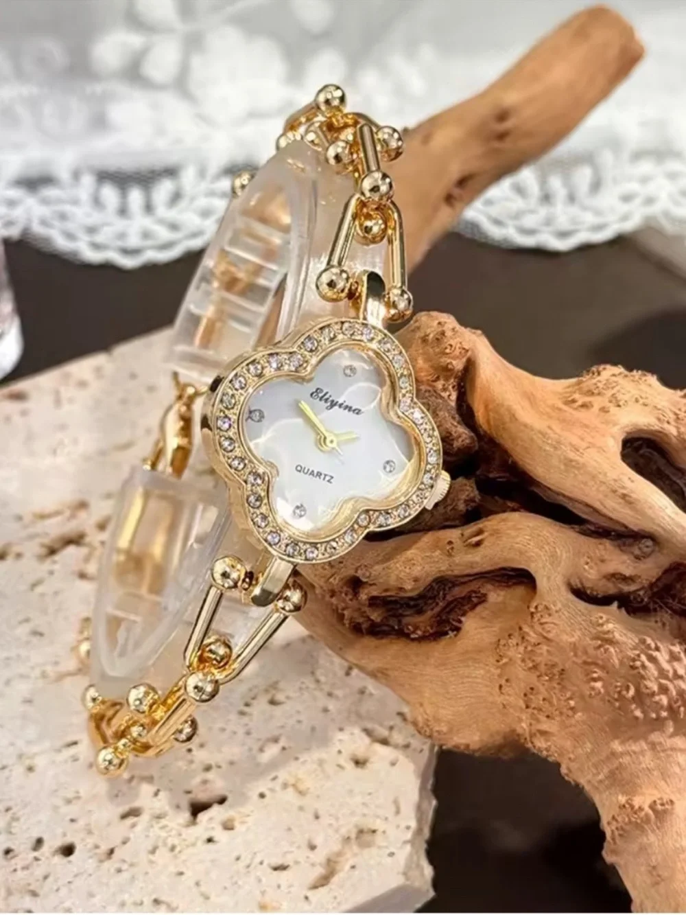 Luxe Golden Bloom Floral Bracelet Watch